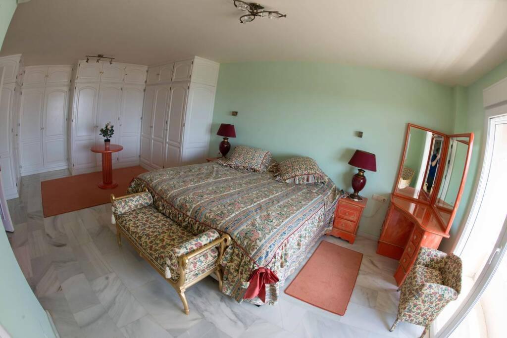 Penthouse With Private Pool, Hot Tub Jacuzzi With Sea Views And Chill-Out Zone, Close To The Sea Marbella Dış mekan fotoğraf