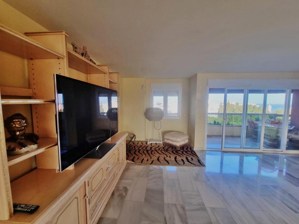 Penthouse With Private Pool, Hot Tub Jacuzzi With Sea Views And Chill-Out Zone, Close To The Sea Marbella Dış mekan fotoğraf